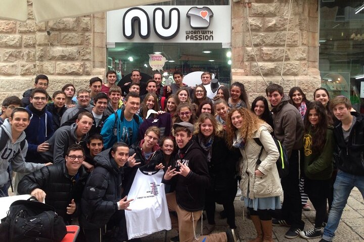 T-shirt & Apparel Design Workshop - Photo 1 of 25