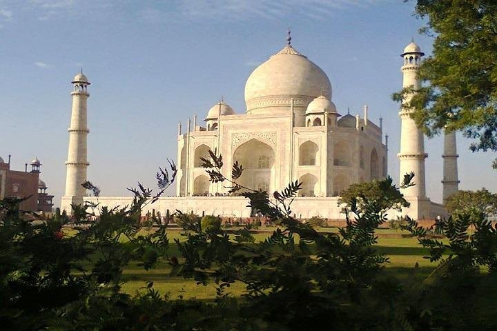 2-Day Agra Fort and Taj Mahal Guided Tour from Delhi Airport - Photo 1 of 6