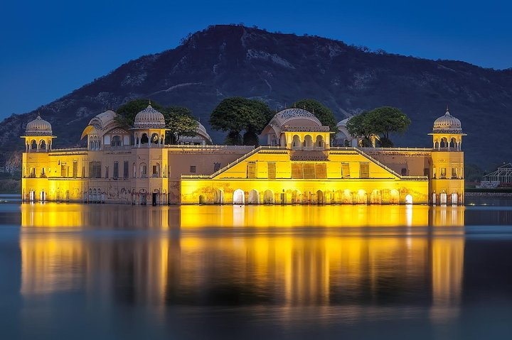 Night view of Jal Mahal, Jaipur 