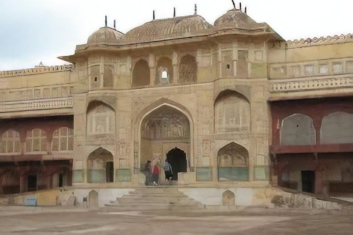 AMBER FORT