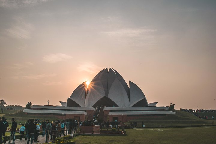 New Delhi: Private Tour of Temples & Old Delhi Wonders - Photo 1 of 17