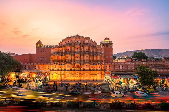 Hawa Mahal - Palace of Wind - Jaipur, Rajasthan, India