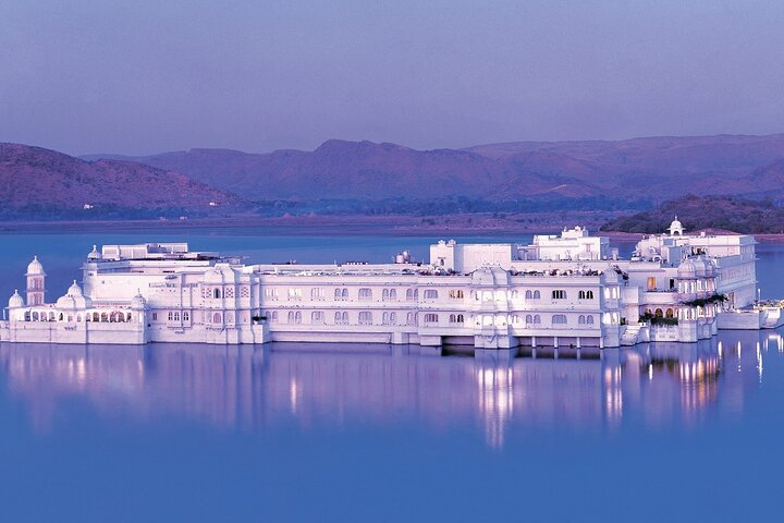 Taj Lake Palace - Your new address on your holidays