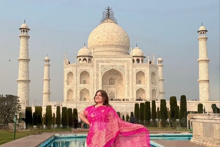 Agra : Sunrise Taj Mahal Skip-the-Line Tour with Optional Add-ons - Photo 1 of 15