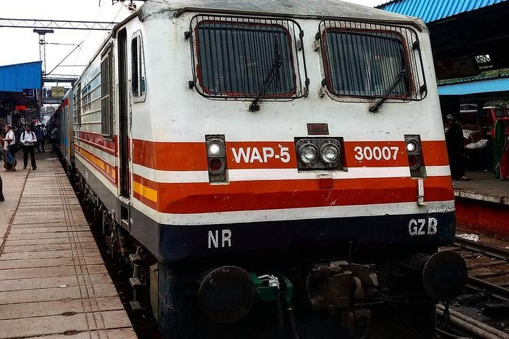 Agra tour by Train - Photo 1 of 7