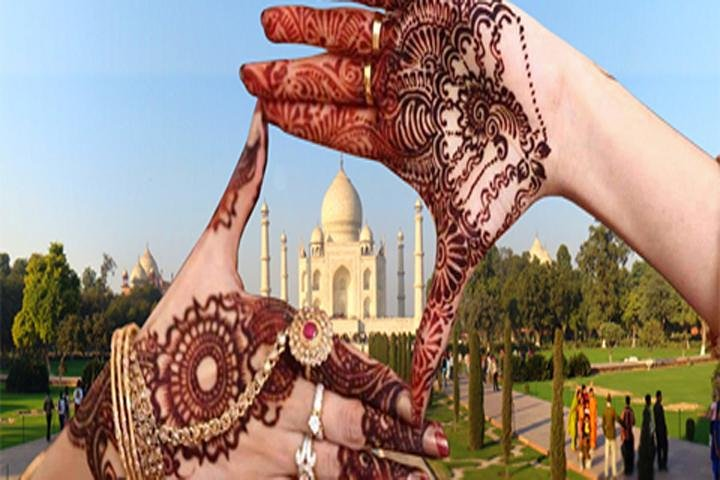 Mehandi Design and Taj Mahal