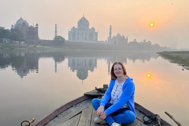 Taj Mahal Same Day Tour from Delhi with Professional Photography - Photo 1 of 13