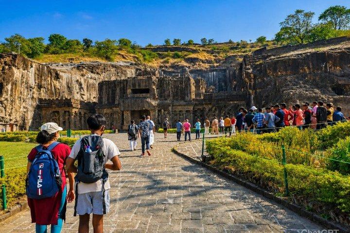 Private Ajanta Ellora Guided Day Tour with Skip-the-Line Entry - Photo 1 of 9
