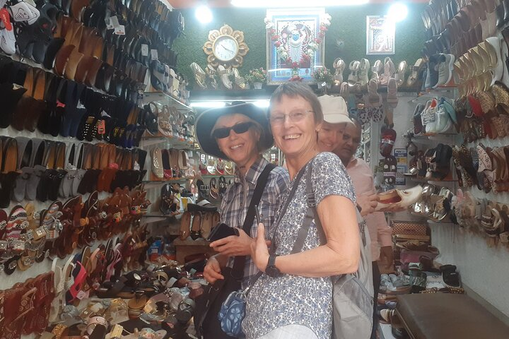 Udaipur City Sightseeing Guided Tour with hotel pick up and drop - Photo 1 of 17