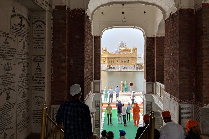 Amritsar: Golden Temple, Jallianwala Bagh & Wagah Border Tour - Photo 1 of 8