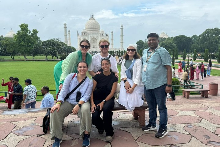 All Inclusive Taj Mahal & Agra Tour by Gatimaan Express Train - Photo 1 of 14