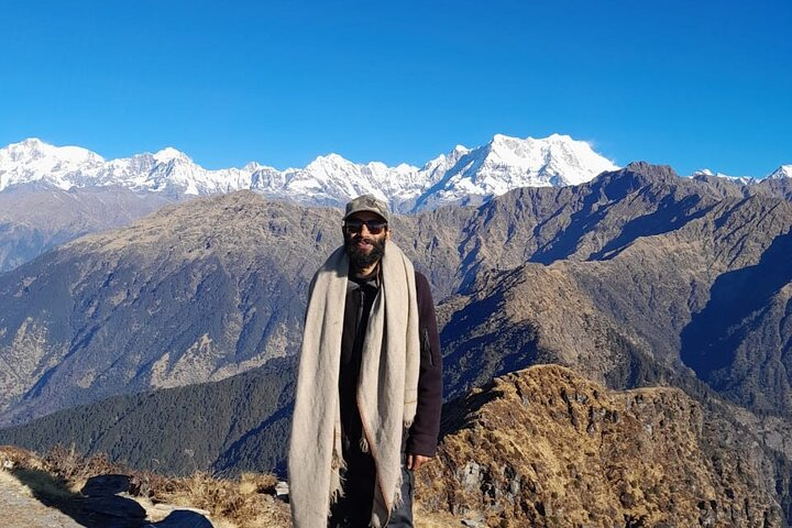 Our guide on the way to the Chandrashila Summit.