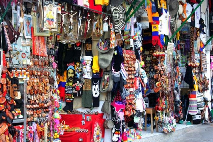 Cochin's Broadway Bazaar A Walking Tour with Breakfast in Kochi