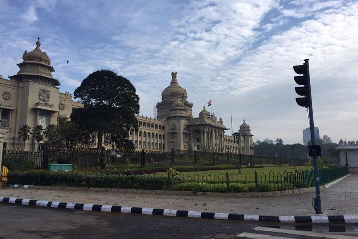 Cubbon Park Walk- Namma Bengaluru Heritage Walk - Photo 1 of 7