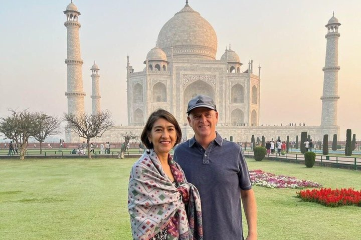 Day Trip to Taj Mahal and Agra from Hyderabad with both side Commercial Flights - Photo 1 of 8