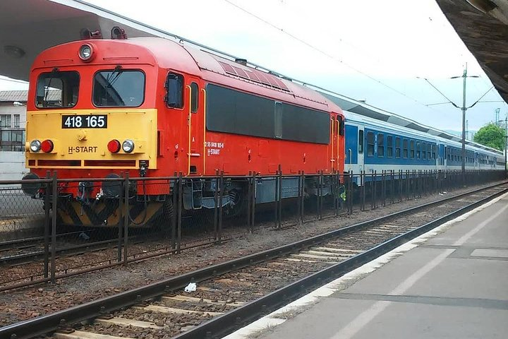 Delhi Agra Delhi By Super Fast Train  - Photo 1 of 7