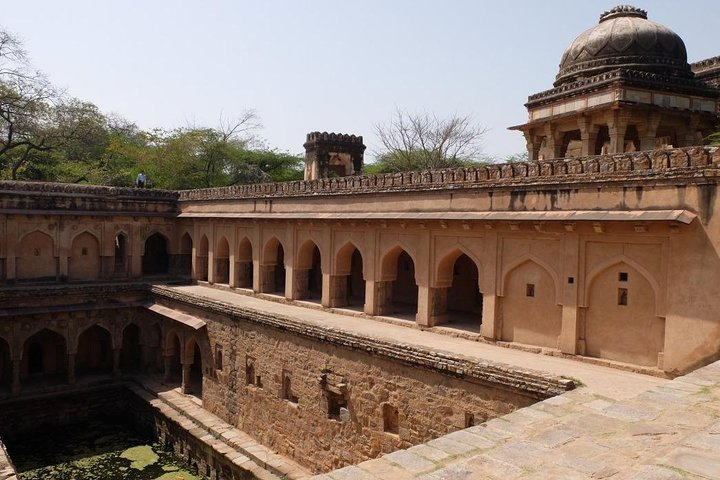 Rajon Ki Baoli SLW