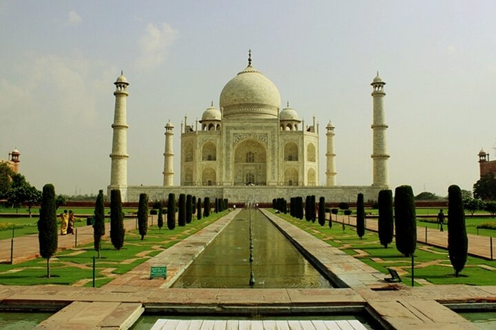 Delhi To Agra Day Trip by Train with Baby Taj and Akbar's Tomb 