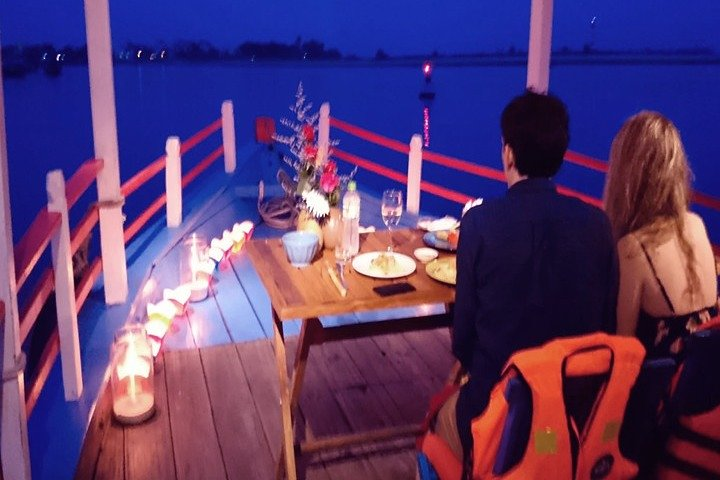 Dinner Cruise on Ganges Kolkata 3Hrs - Photo 1 of 2