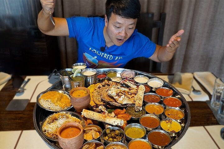 Discover the culinary diversity of Indian Dishes in Mumbai - Photo 1 of 6