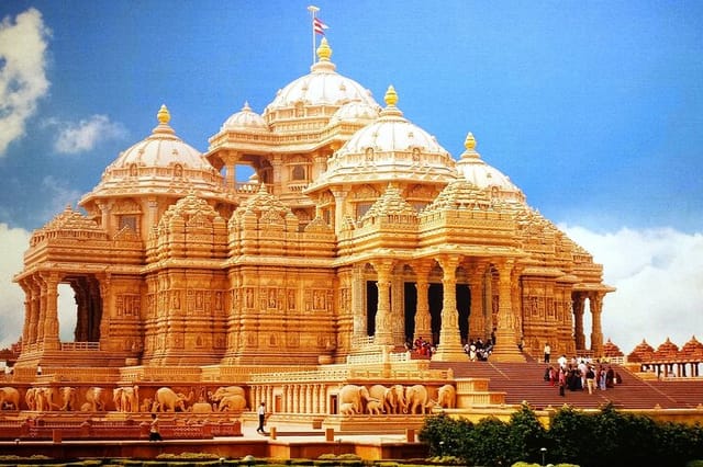 Divine Temples Tour in Delhi in New Delhi | Pelago