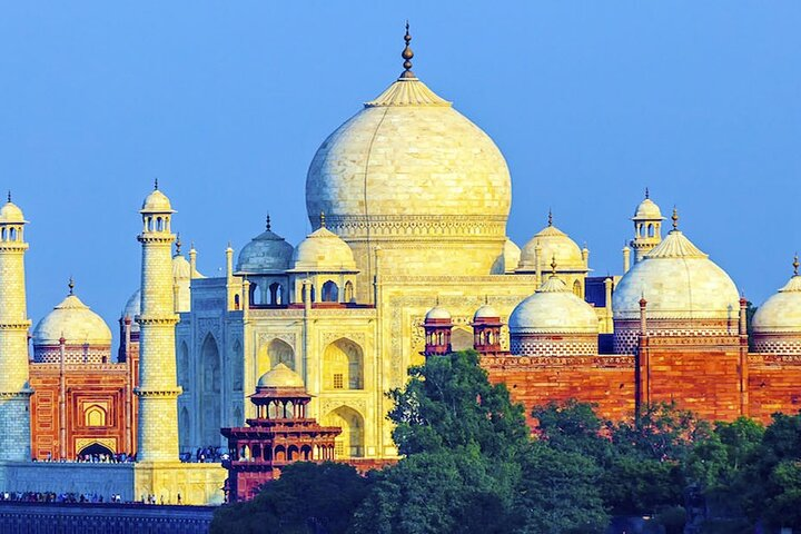 Enchanting Himalayas with Taj Mahal - Photo 1 of 17