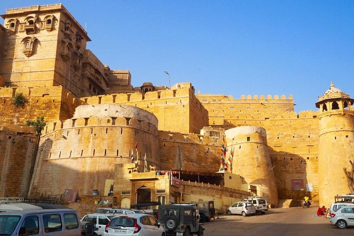 Exclusive 1-day Jaisalmer Tour with High End SUV. - Photo 1 of 3