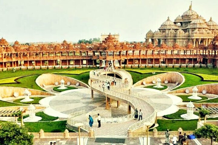 Private Full Day Old and New Delhi Tour with Akshardham Temple - Photo 1 of 15