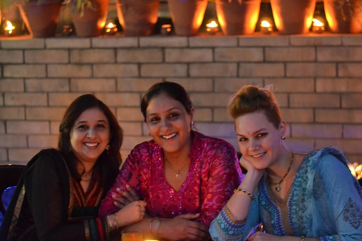 Experience Diwali: Celebrate with Local Indian Family in Mumbai