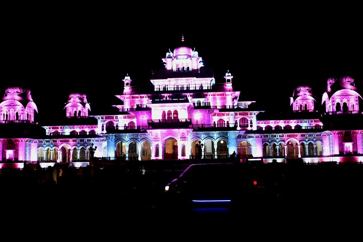 Albert Hall museum with changing colors adds coors to the urban jaipur life.