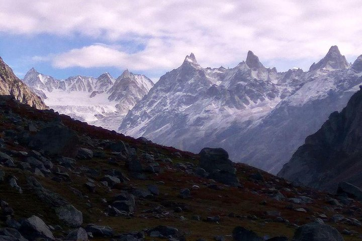 Explore Hampta Valley From Manali - Photo 1 of 9
