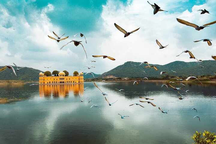 4 Days Golden Triangle tour | Delhi, Agra & Jaipur Luxury tour - Photo 1 of 25