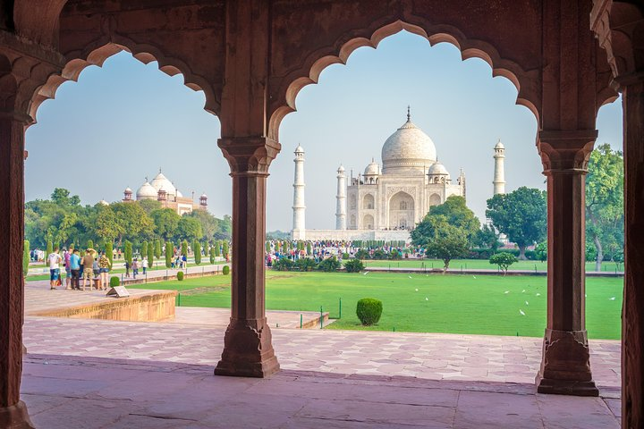 Agra Overnight tour