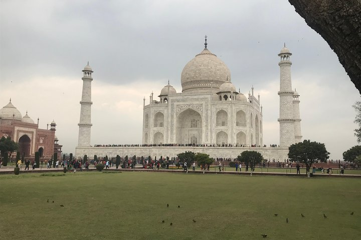 From Delhi: Taj Mahal and Agra Fort Private Day Tour By Car - Photo 1 of 6