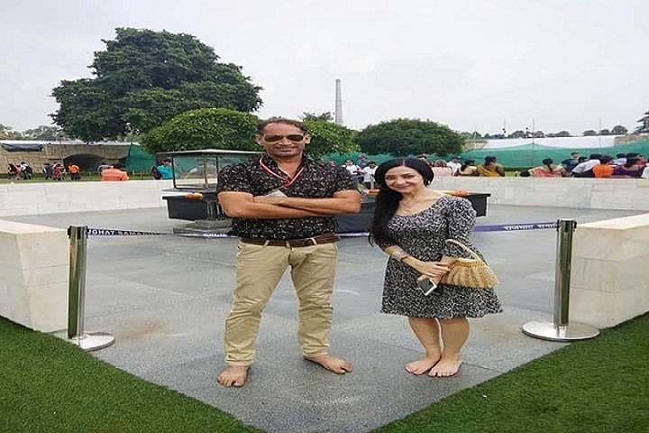 Delhi: Old & New Delhi Private Guided City Tour - Photo 1 of 8