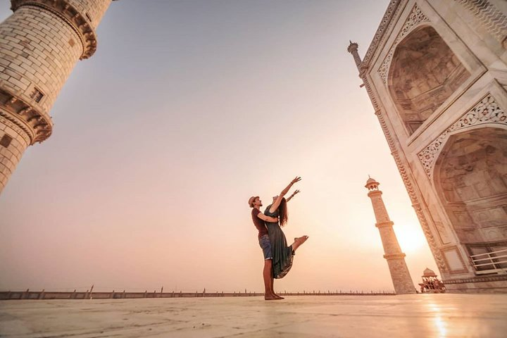 Full-Day Private Ethnic Wear Photoshoot Tour in Agra - Photo 1 of 11
