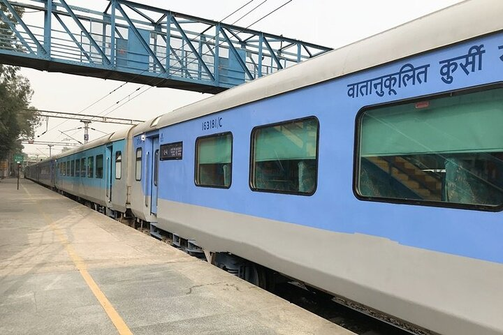 Same-Day Tajmahal Tour via Vande Bharat/Gatimaan (Luxury) Express - Photo 1 of 8
