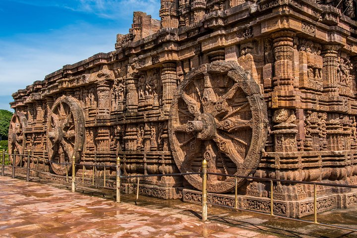 Full-Day Tour of Konark Temple and Puri - Photo 1 of 8