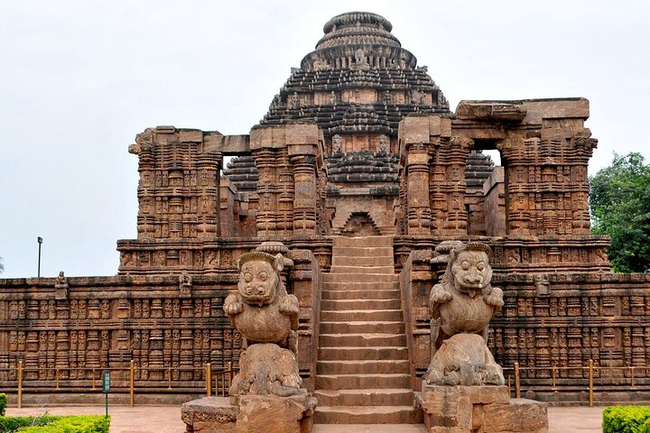 Full Day Trip to Konark Temple and Chilka Lake from Bhubneswar - Photo 1 of 6