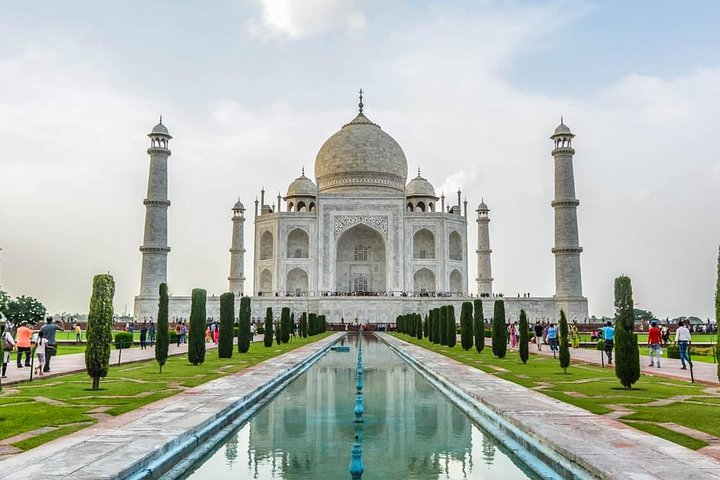 Incredible Taj Tour