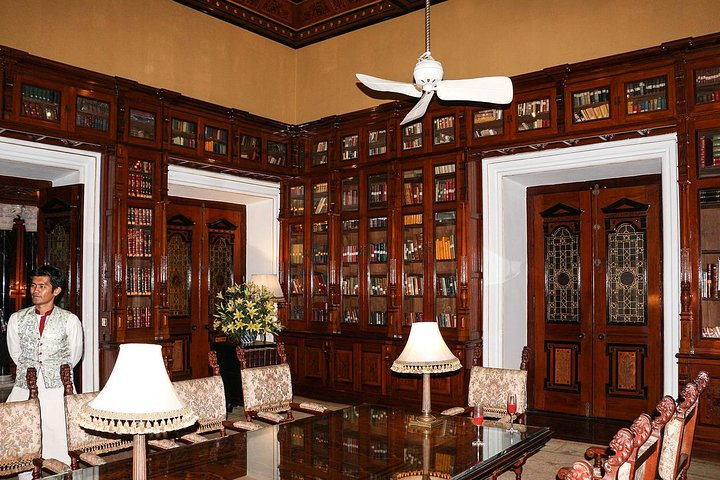 Falaknuma Palace Library