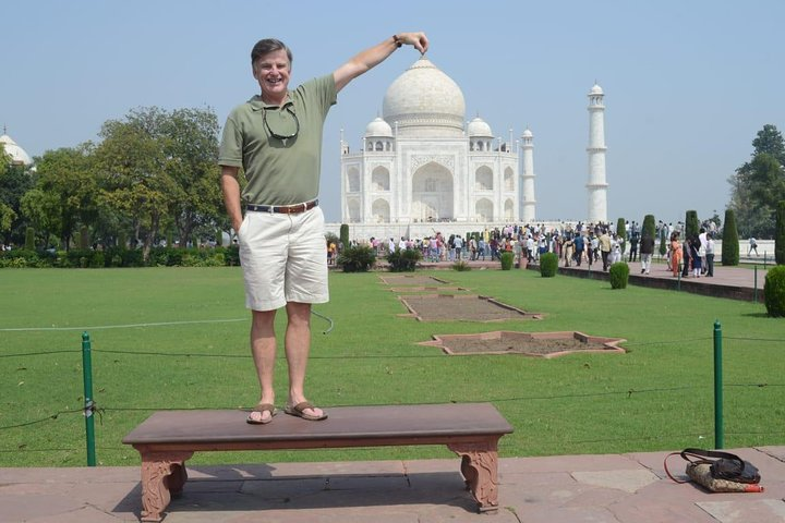 The Guest at Taj Mahal