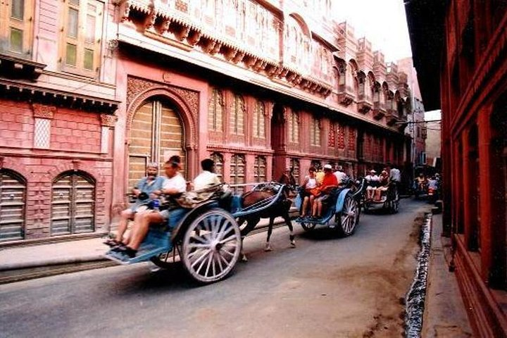 Horse Carriage (Tonga) Tour In The Old City Of Bikaner  - Photo 1 of 8