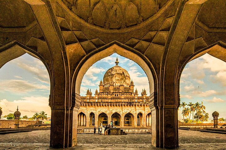 Hyderabad to Bijapur: Architectural Delights Tour - Photo 1 of 13