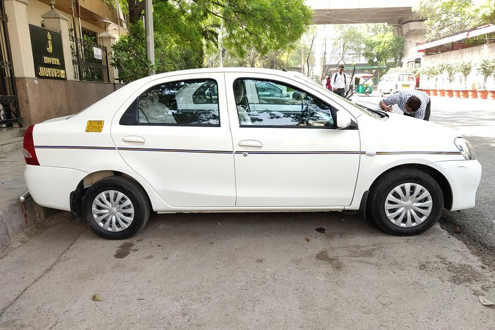 Delhi: IGI Airport/Agra/Jaipur: Private One Way Transfer - Photo 1 of 8