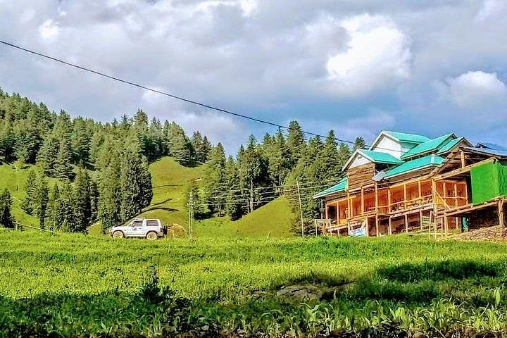 PRIVATE LUXURY KASHMIR TOUR 7 Nights 8 Days  - Photo 1 of 6