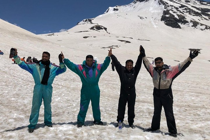 Kullu Manali Volvo Packages 4N/5D Tour With 3 Star Hotel - Photo 1 of 6