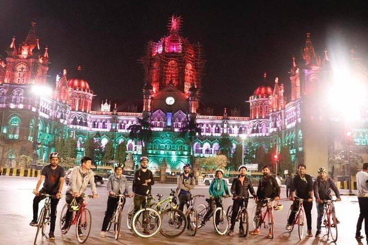 Midnight-Mumbai-Cycling-Tour-SLW