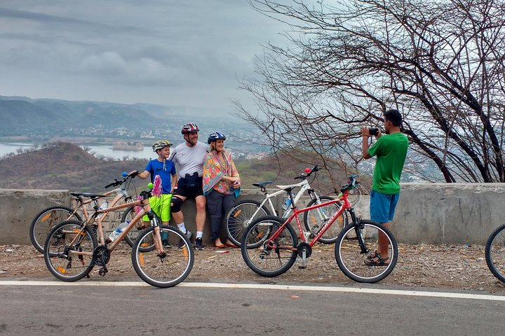 Bike ride to Nahargarh Fort Jaipur 
