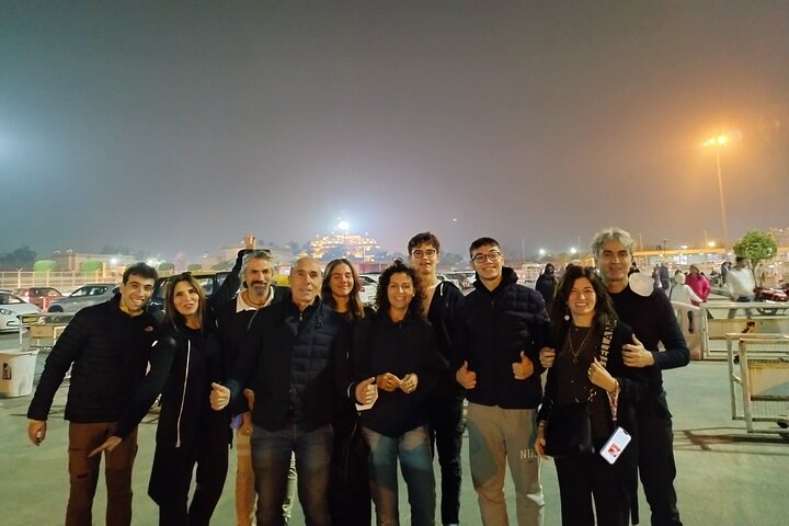 New Delhi: Akshardham temple with musical light and fountain Show - Photo 1 of 25